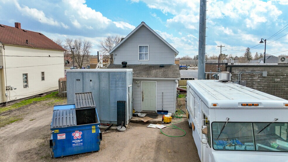 613 E La Salle Ave, Barron, WI à vendre - Photo de l’immeuble – Image 3 sur 29