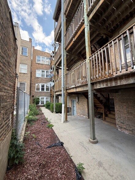 1901 W Garfield Blvd, Chicago, IL à vendre - Photo de l’immeuble – Image 3 sur 8