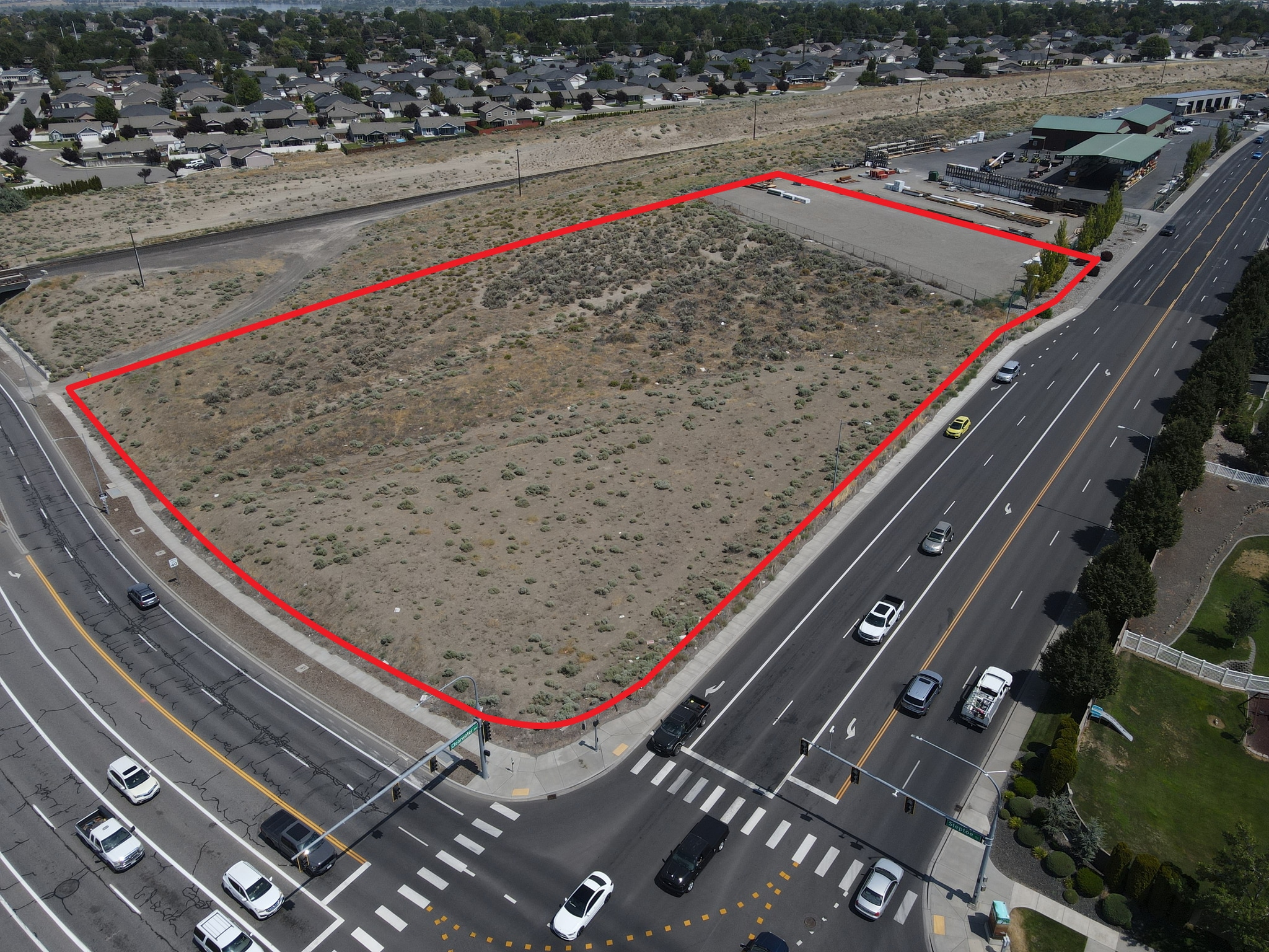 8840 Clearwater ave, Kennewick, WA à louer Photo principale– Image 1 sur 7