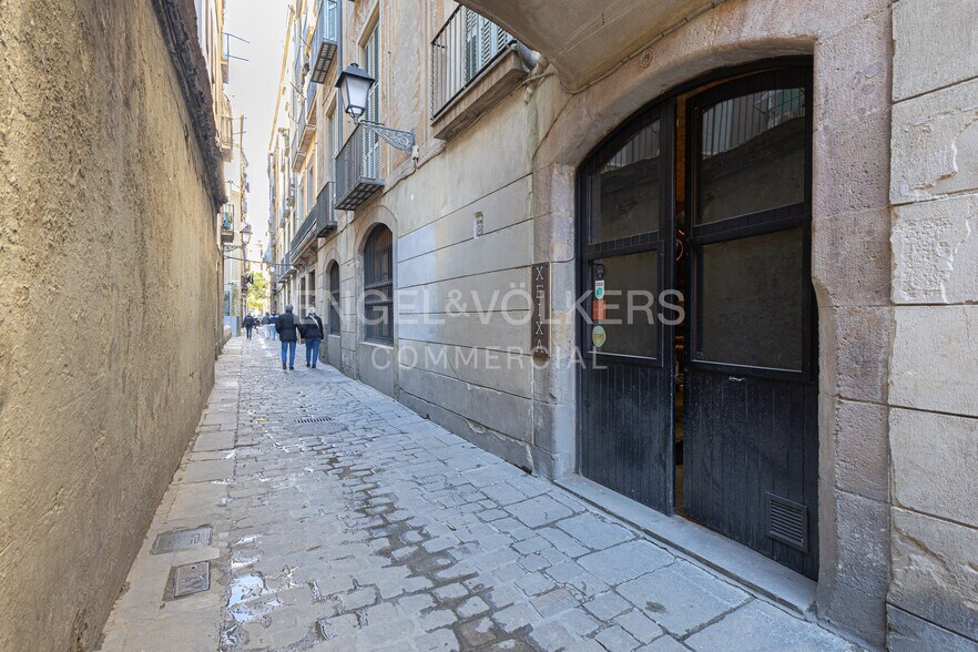 Local commercial dans Barcelone, Barcelona à louer - Photo de l’immeuble – Image 3 sur 8