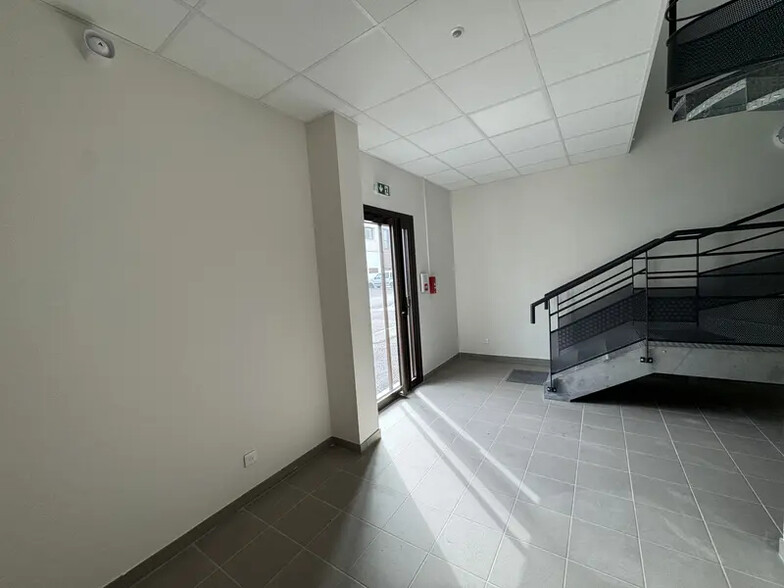 23 Rue Des Beaux Soleils, Osny à louer - Photo intérieure – Image 3 sur 4