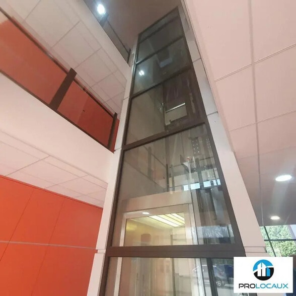 Bureau dans Seyssinet-Pariset à vendre - Photo intérieure – Image 2 sur 18