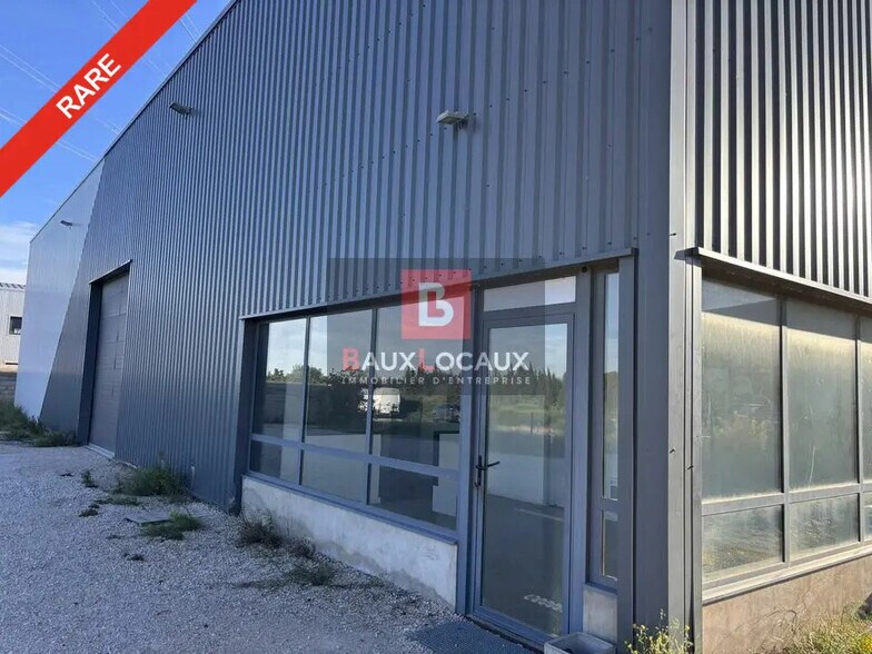 Local d’activités dans Domazan à louer - Photo de l’immeuble – Image 2 sur 10