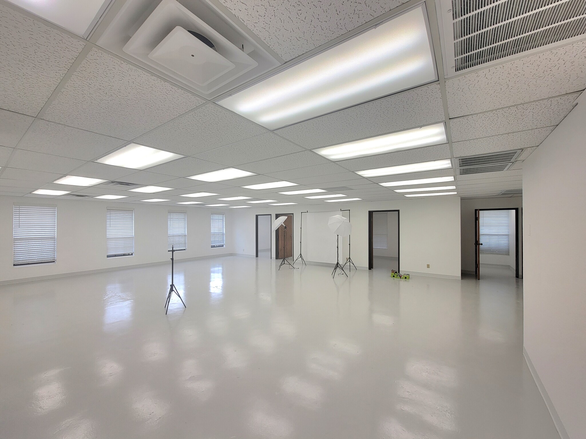 2520 Harwood Rd, Bedford, TX à vendre Photo intérieure– Image 1 sur 1