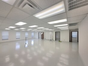 2520 Harwood Rd, Bedford, TX à vendre Photo intérieure– Image 1 sur 1