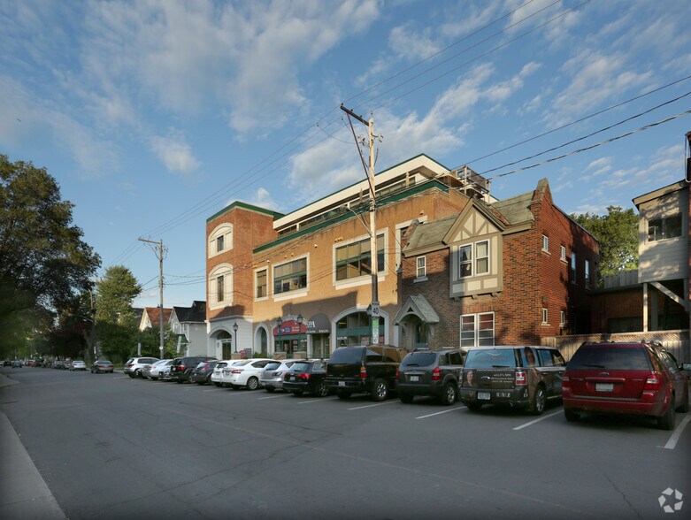 108 3rd Ave, Ottawa, ON à vendre - Photo de l’immeuble – Image 2 sur 8