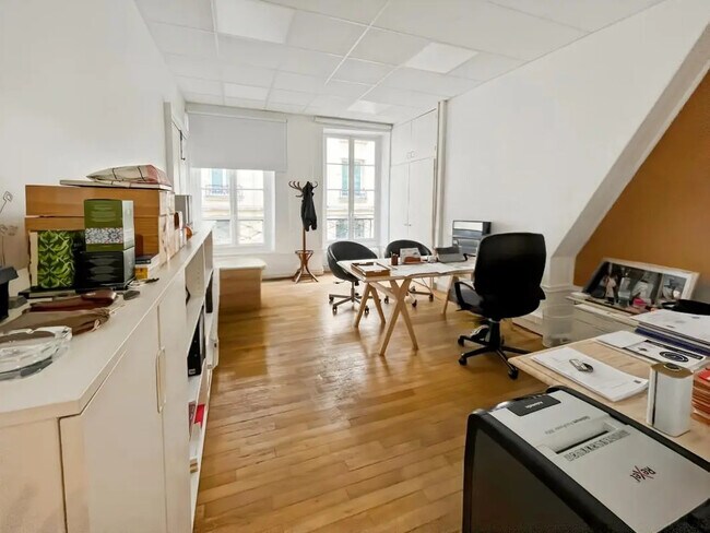 Plus de détails pour Bureau à louer