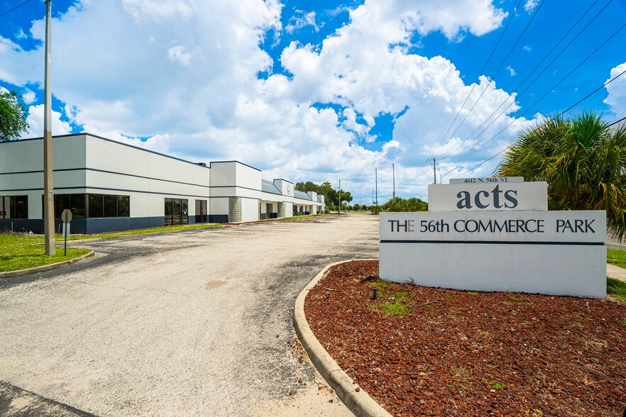 4612 N 56th St, Tampa, FL à louer - Photo de l’immeuble – Image 3 sur 34