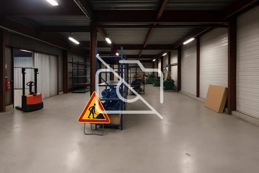 Industriel/Logistique dans Saint-Mard à vendre - Photo intérieure – Image 1 sur 3