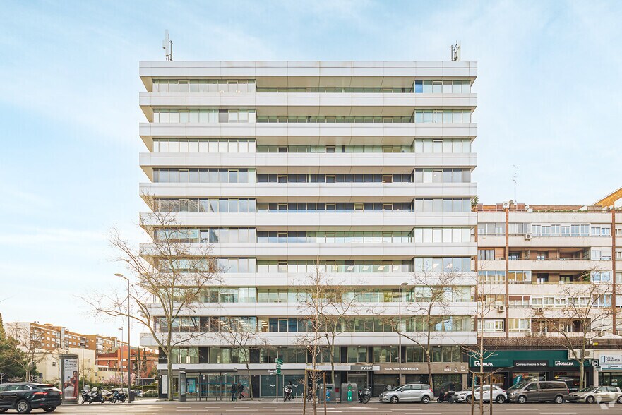 Calle del Príncipe de Vergara, Madrid, Madrid à louer - Photo de l’immeuble – Image 2 sur 2