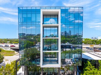 Plus de détails pour 78 NW 37th St, Miami, FL - Bureau/Local commercial à louer