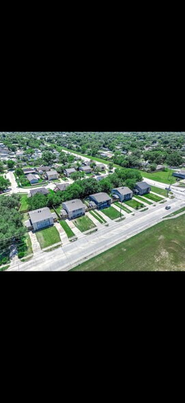 4614 4614-4620 Orange St, Pearland, TX à vendre - Photo de l’immeuble – Image 3 sur 33