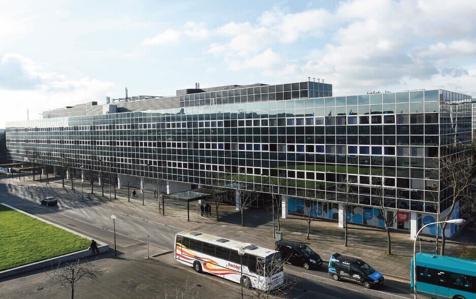Elder Gate, Milton Keynes à louer - Photo de l’immeuble – Image 2 sur 7