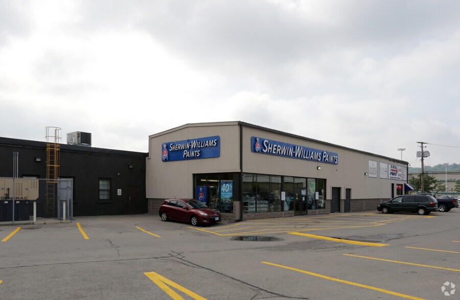 1603-1605 Main St W, Hamilton, ON à louer - Photo de l’immeuble – Image 3 sur 8
