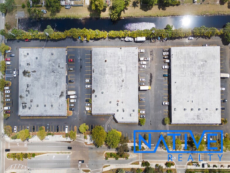 3501-3531 NW 19th St, Fort Lauderdale, FL à louer - Photo de l’immeuble – Image 2 sur 23
