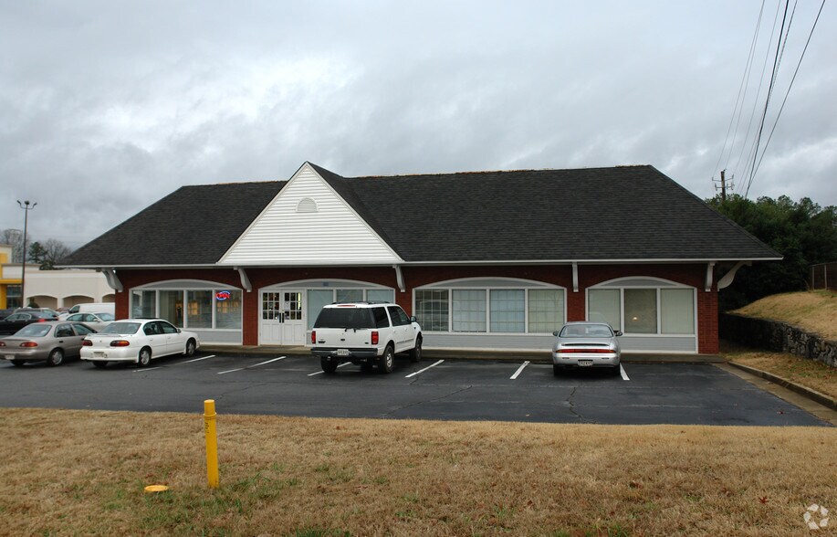 2740 Cumberland Blvd, Smyrna, GA à vendre - Photo de l’immeuble – Image 2 sur 2