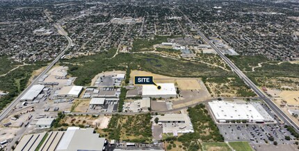 1820 Aguila Azteca, Laredo, TX - VUE AÉRIENNE  vue de carte