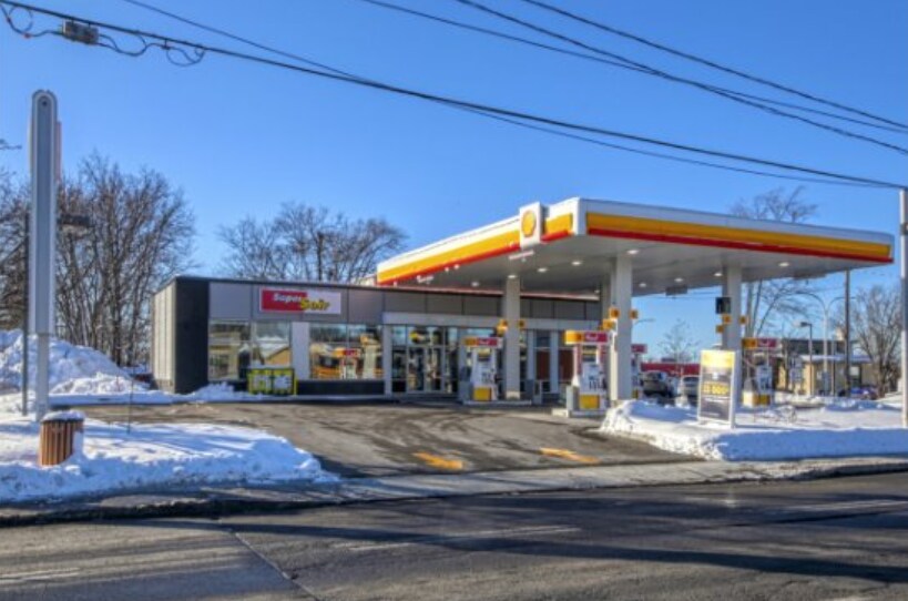 185 Boul Curé-Labelle, Laval, QC à vendre Photo de l’immeuble– Image 1 sur 2