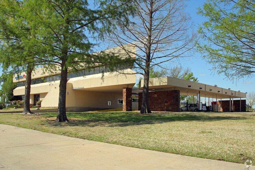 1800 S Elm Pl, Broken Arrow, OK à louer - Photo de l’immeuble – Image 3 sur 15