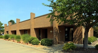 Plus de détails pour 2025 N Green Acres Rd, Fayetteville, AR - Bureau à vendre