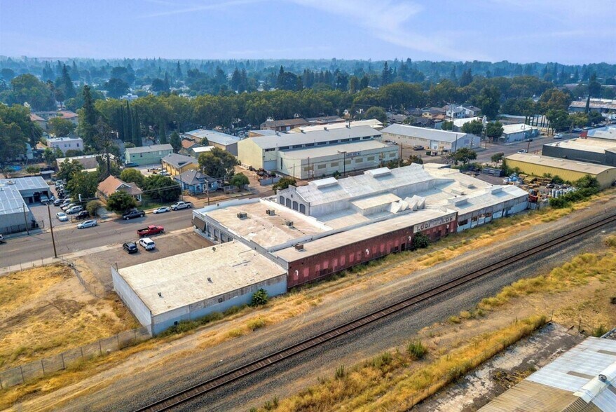 418 N Sacramento St, Lodi, CA à vendre - Aérien – Image 1 sur 20