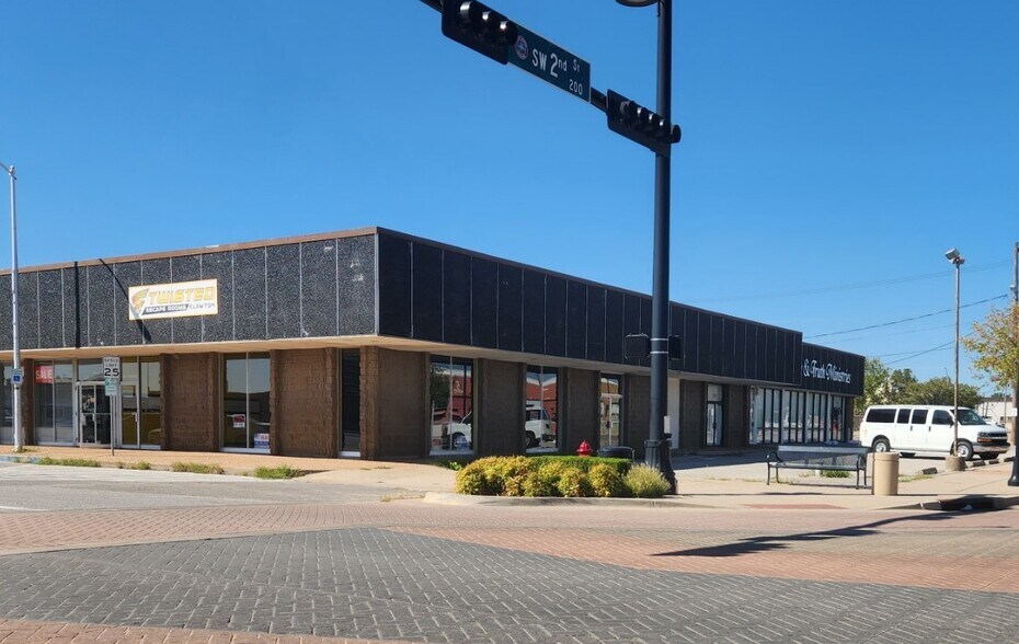201 SW C Ave, Lawton, OK à louer - Photo de l’immeuble – Image 2 sur 2