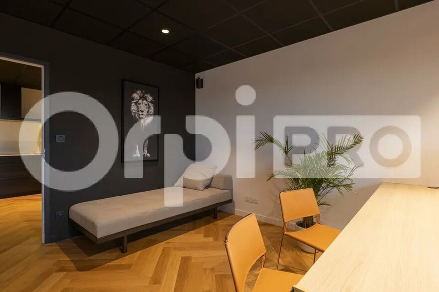 Bureau dans Castries à vendre - Photo intérieure – Image 2 sur 7