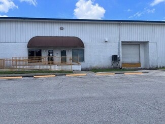 Plus de détails pour 3032-3090 44th Ave N, Saint Petersburg, FL - Industriel/Logistique à louer