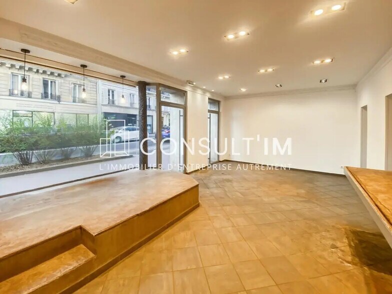 Local commercial dans Saint-Mandé à louer - Photo intérieure – Image 2 sur 6