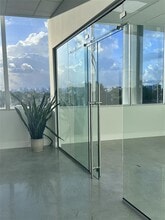 850 NW 42nd Ave, Miami, FL à louer Photo intérieure– Image 2 sur 5
