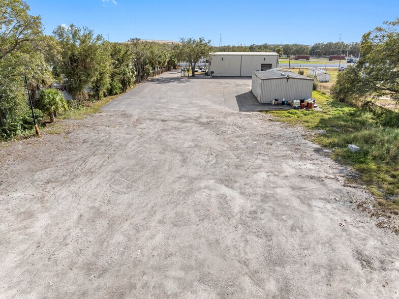 5910 Hartford St, Tampa, FL à louer - Photo de l’immeuble – Image 2 sur 5