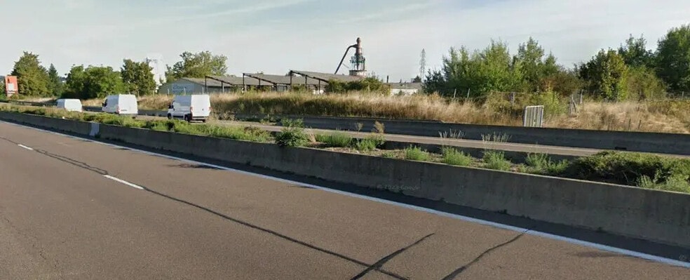 Local d'activités dans Tournus à vendre - Photo de la construction – Image 1 sur 2