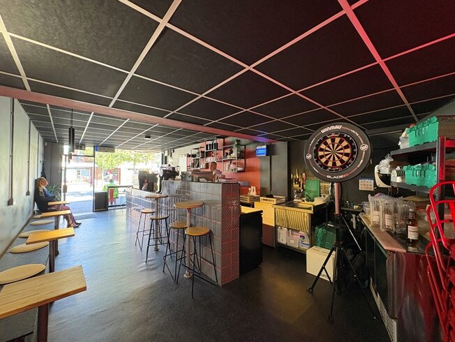 337, 341 & 343 Beersbridge Road portefeuille de 3 biens à vendre sur LoopNet.fr - Photo intérieure – Image 3 sur 11