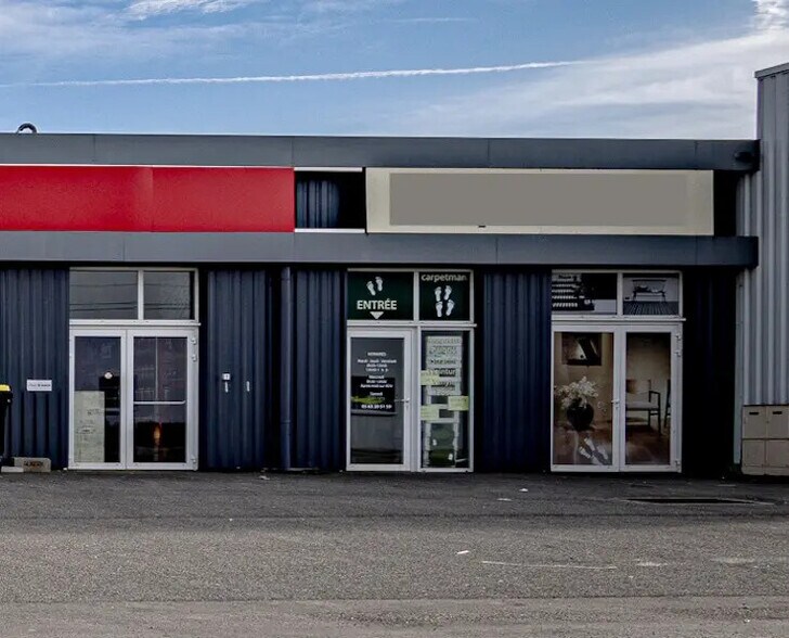 Local d’activités dans Montauban à louer - Photo de l’immeuble – Image 1 sur 7