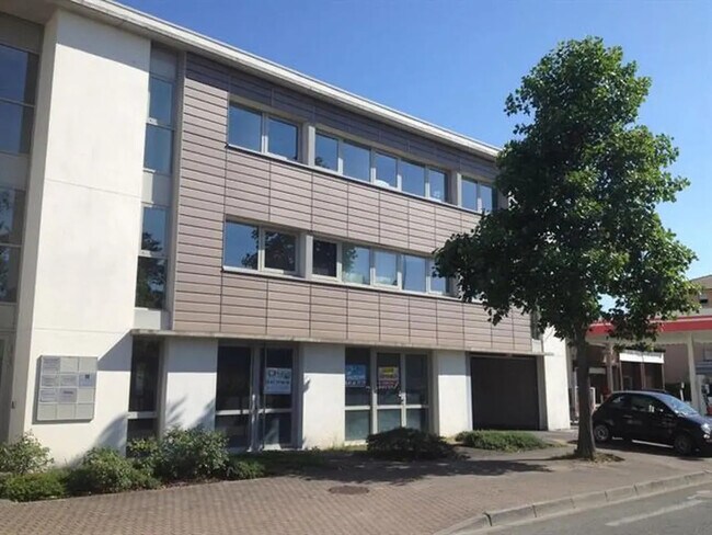 Plus de détails pour 22 Boulevard Vincent Auriol, Tournefeuille - Bureau à louer