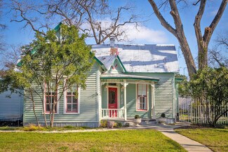 Plus de détails pour 633 S Castell Ave, New Braunfels, TX - Bureau à vendre