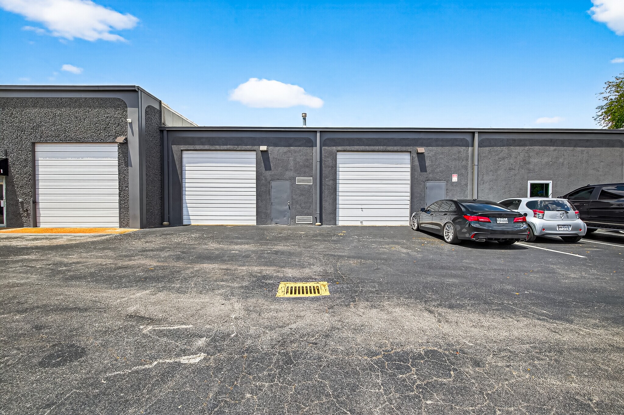 6315-6331 Skyline Dr, Houston, TX à louer Photo principale– Image 1 sur 20