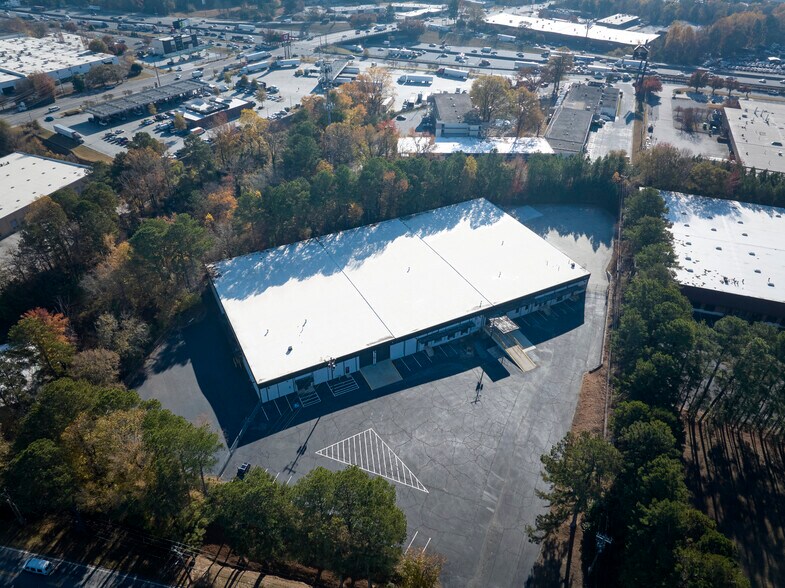 3645 Oakcliff Rd, Doraville, GA à louer - Photo de l’immeuble – Image 2 sur 66