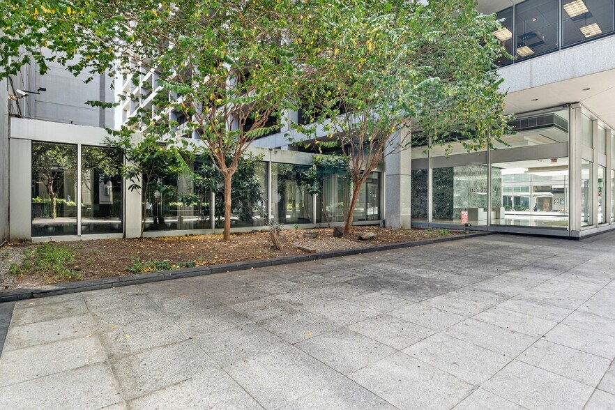 1021 Main St, Houston, TX à louer - Photo de l’immeuble – Image 3 sur 10