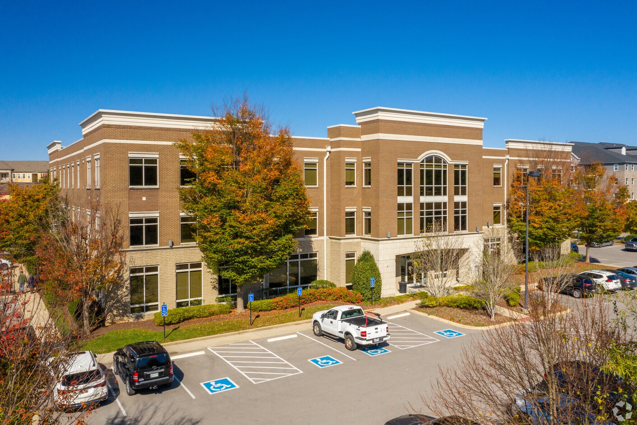131 Saundersville Rd, Hendersonville, TN à louer Photo principale– Image 1 sur 8