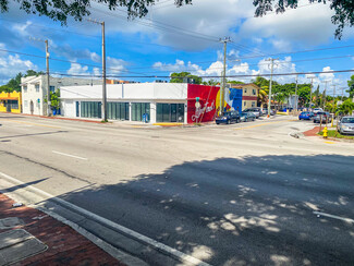 Plus de détails pour 300 SW 17th Ave, Miami, FL - Local commercial à vendre