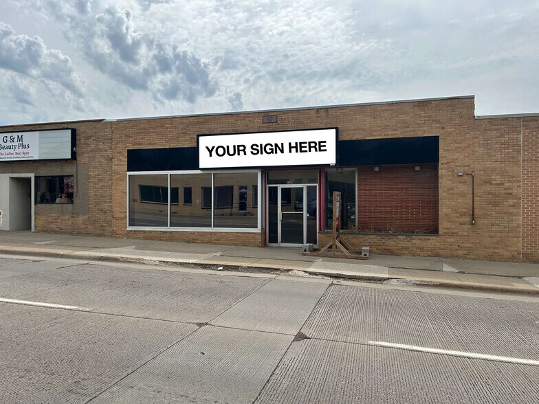 1509-1521 E 10th St, Sioux Falls, SD à louer - Photo de l’immeuble – Image 1 sur 5