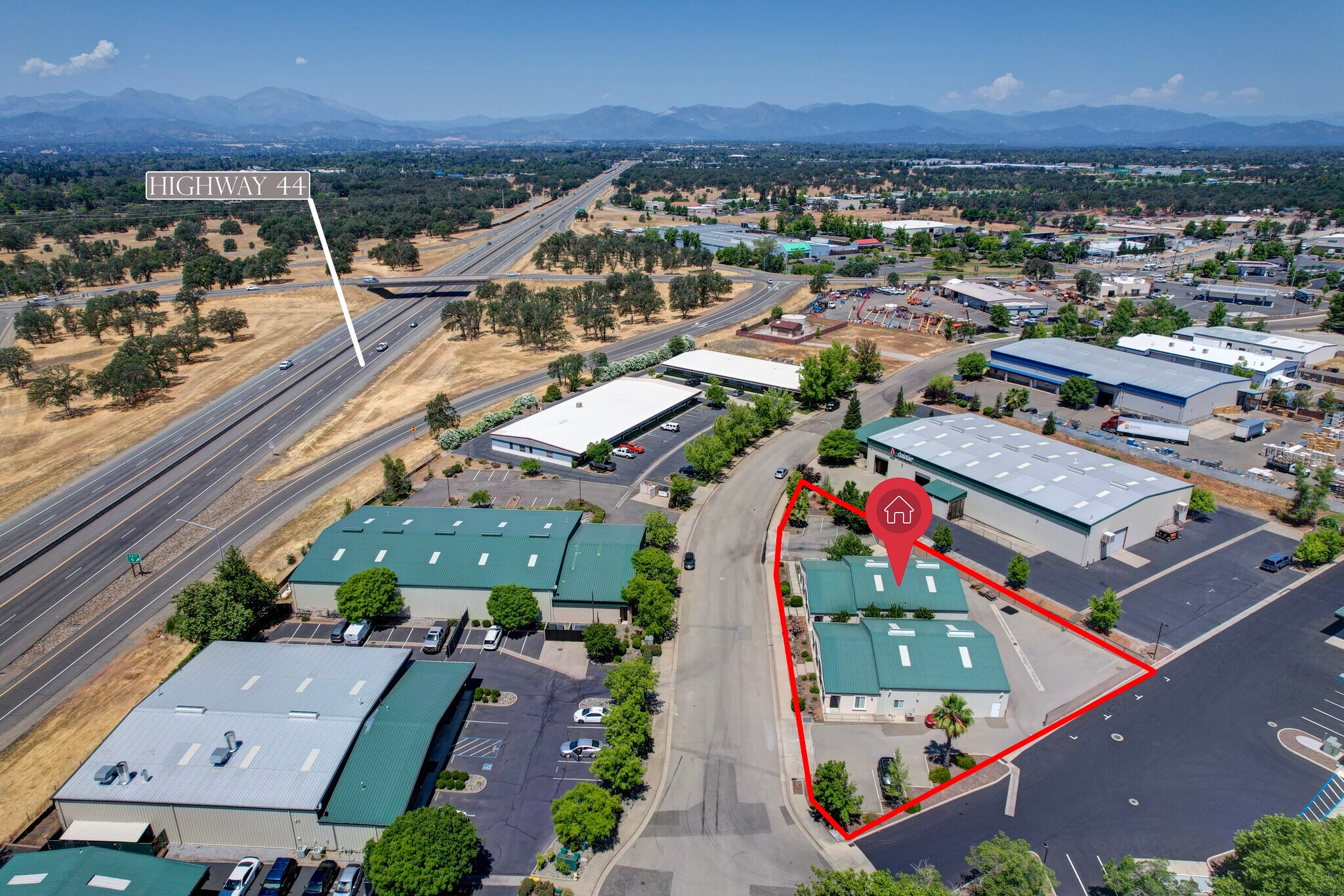 3075 Crossroads Dr, Redding, CA à vendre Photo de l’immeuble– Image 1 sur 60