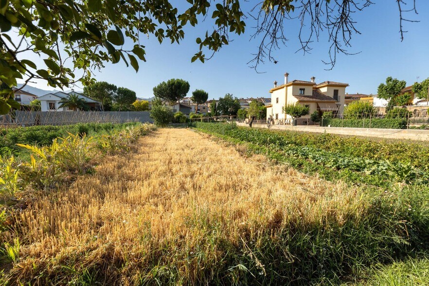 Calle Vicente Aleixandre, 5, La Zubia, Granada à vendre - Photo de l’immeuble – Image 2 sur 18