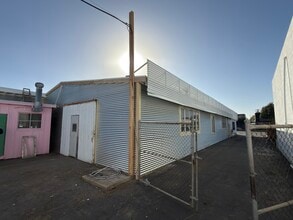 1984 Placentia Ave, Costa Mesa, CA à louer Photo intérieure– Image 2 sur 7