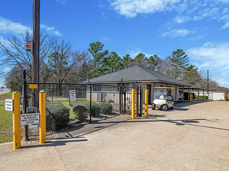 3521 Frankston Hwy, Tyler, TX à vendre - Photo de l’immeuble – Image 3 sur 5