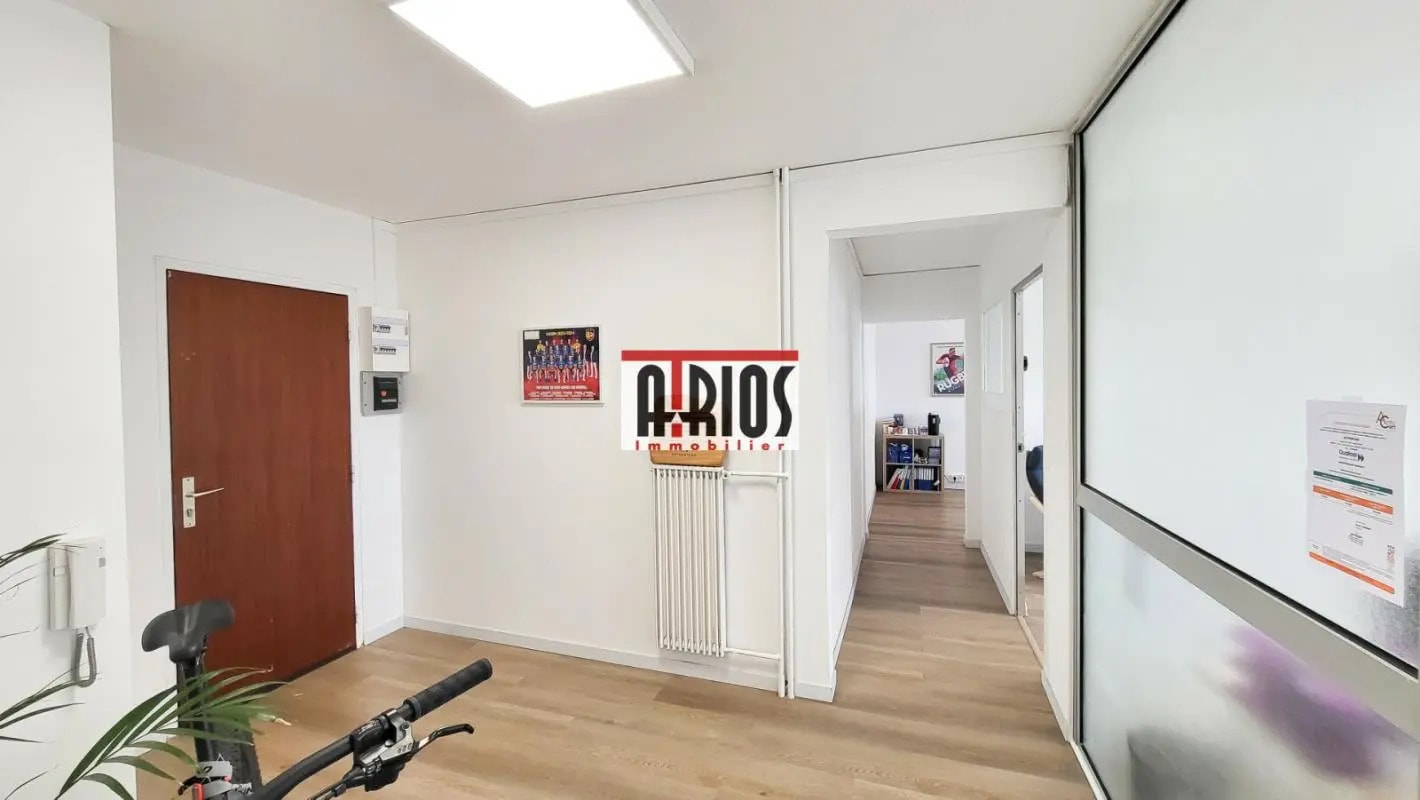 Bureau dans Toulon à vendre Photo intérieure– Image 1 sur 11