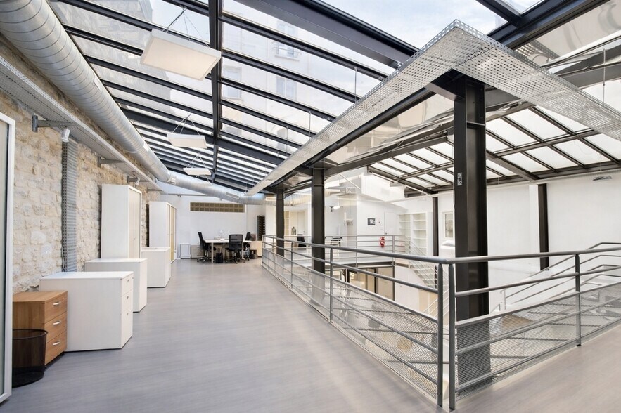 205 Rue Du Faubourg Saint-Martin, Paris à vendre - Photo de l’immeuble – Image 2 sur 5
