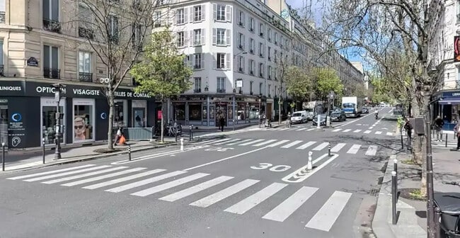 Plus de détails pour Local commercial à louer