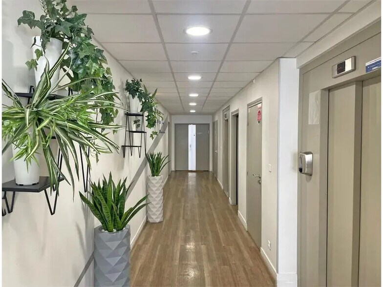 18 Rue Trézel, Levallois-Perret à louer - Photo de l’immeuble – Image 2 sur 13